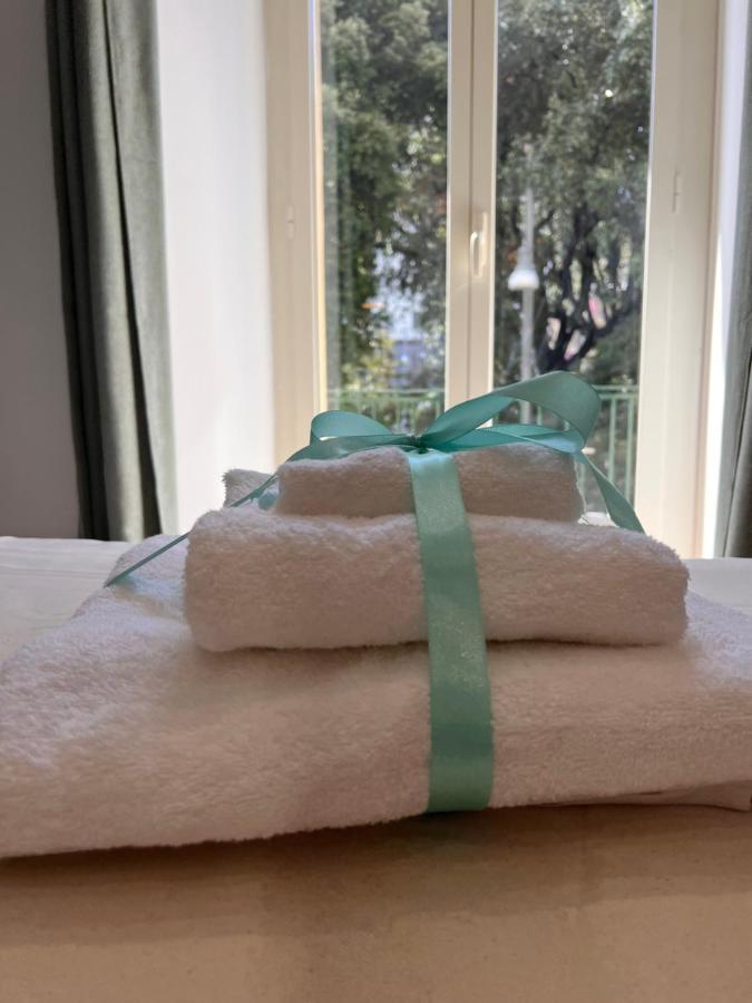 ホテル Relais Cavour Napoli エクステリア 写真