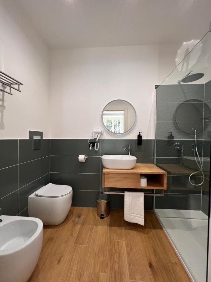 ホテル Relais Cavour Napoli エクステリア 写真
