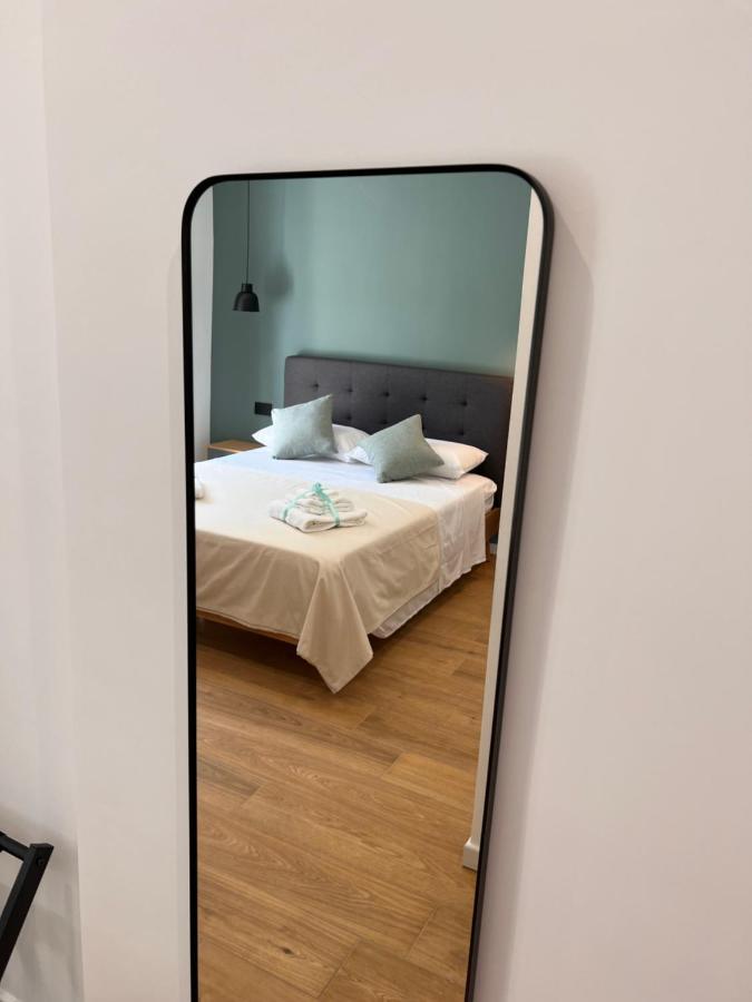 ホテル Relais Cavour Napoli エクステリア 写真
